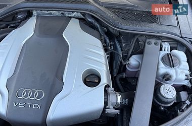 Седан Audi A8 2013 в Рівному