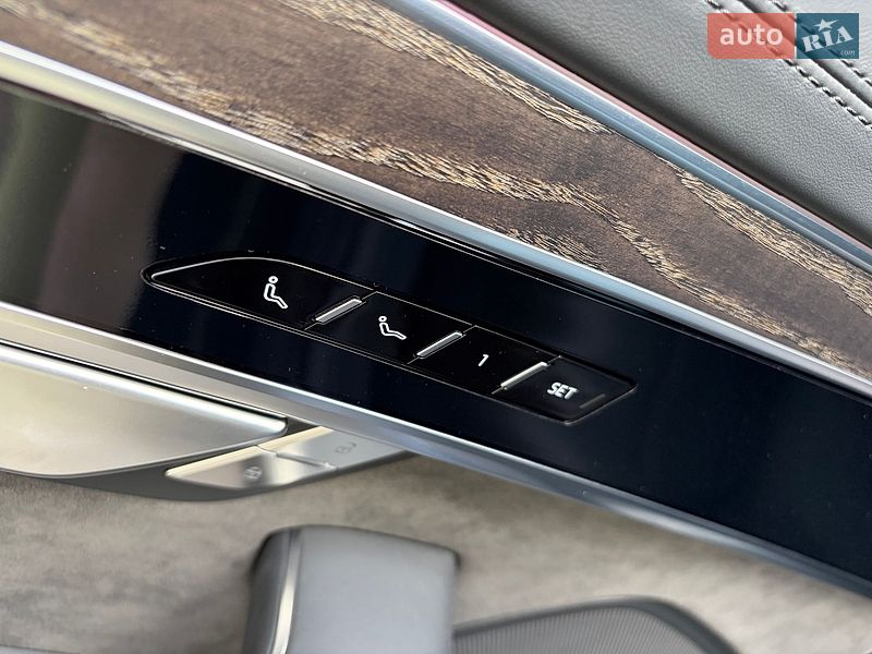 Седан Audi A8 2020 в Києві