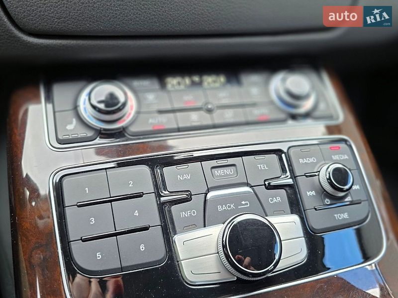 Седан Audi A8 2017 в Києві