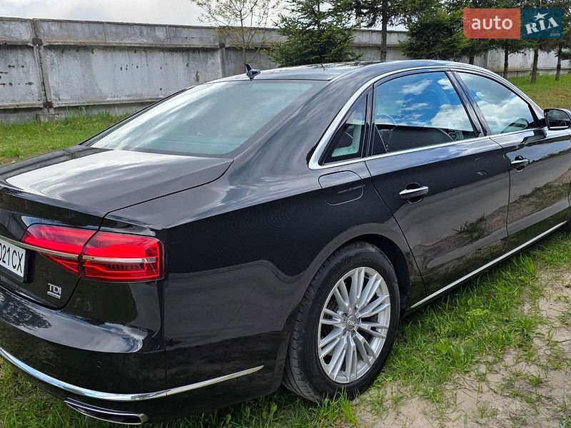 Седан Audi A8 2017 в Києві