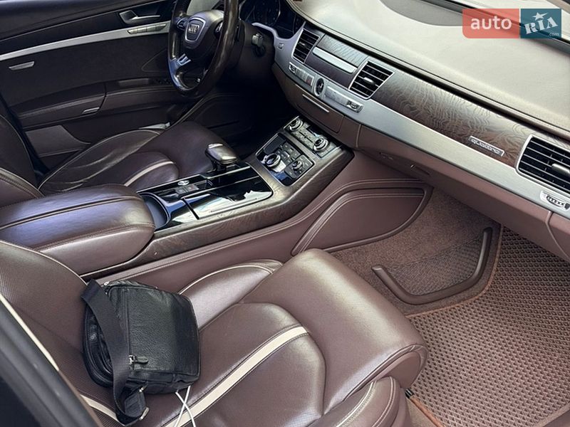 Седан Audi A8 2012 в Кропивницькому