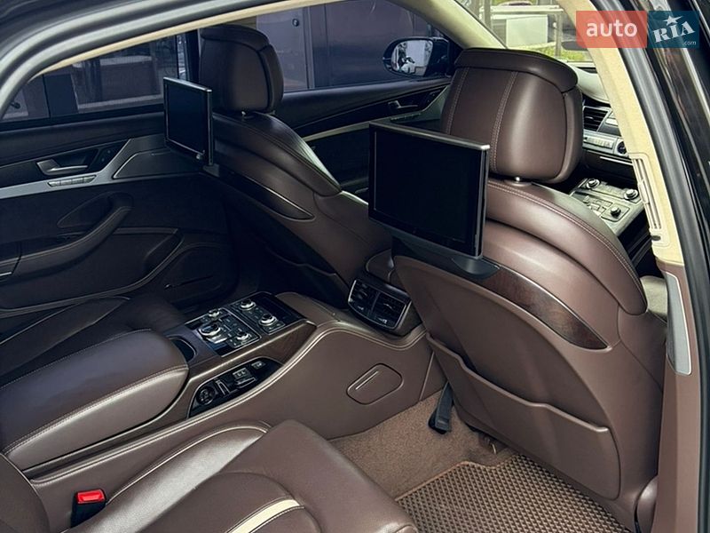 Седан Audi A8 2012 в Кропивницькому