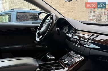 Седан Audi A8 2017 в Стрые