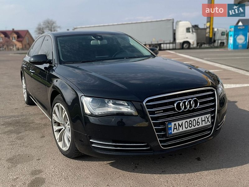 Седан Audi A8 2011 в Львове
