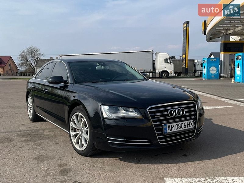 Седан Audi A8 2011 в Львове