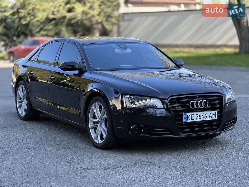 Седан Audi A8 2010 в Днепре