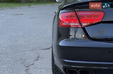 Седан Audi A8 2010 в Днепре