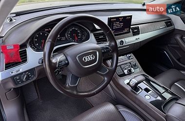 Седан Audi A8 2010 в Днепре