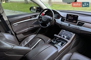 Седан Audi A8 2010 в Днепре