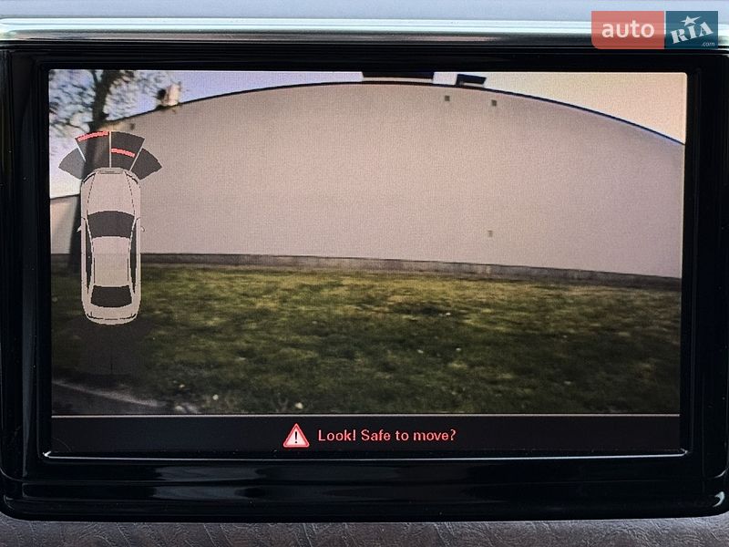 Седан Audi A8 2010 в Днепре