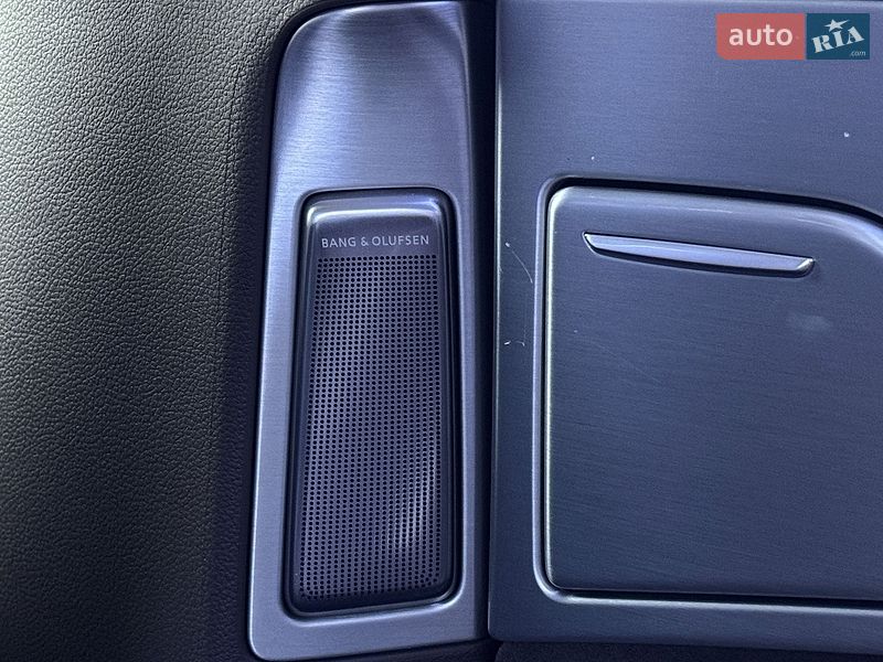 Седан Audi A8 2010 в Днепре