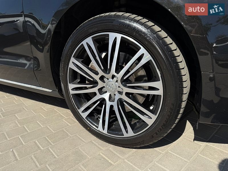 Седан Audi A8 2017 в Житомирі