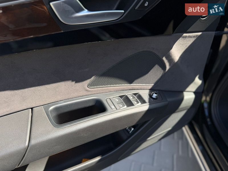 Седан Audi A8 2017 в Житомирі