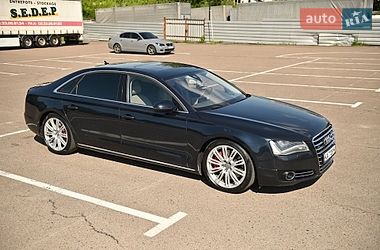 Седан Audi A8 2010 в Ровно