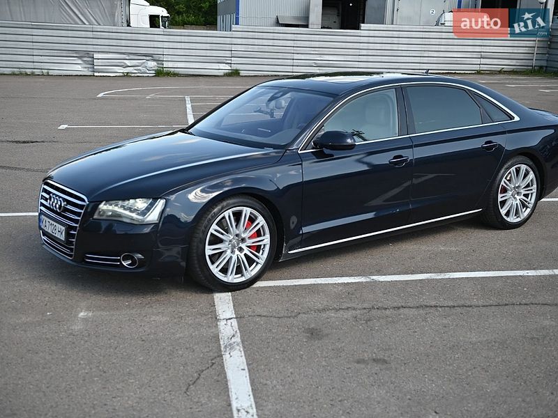 Седан Audi A8 2010 в Ровно