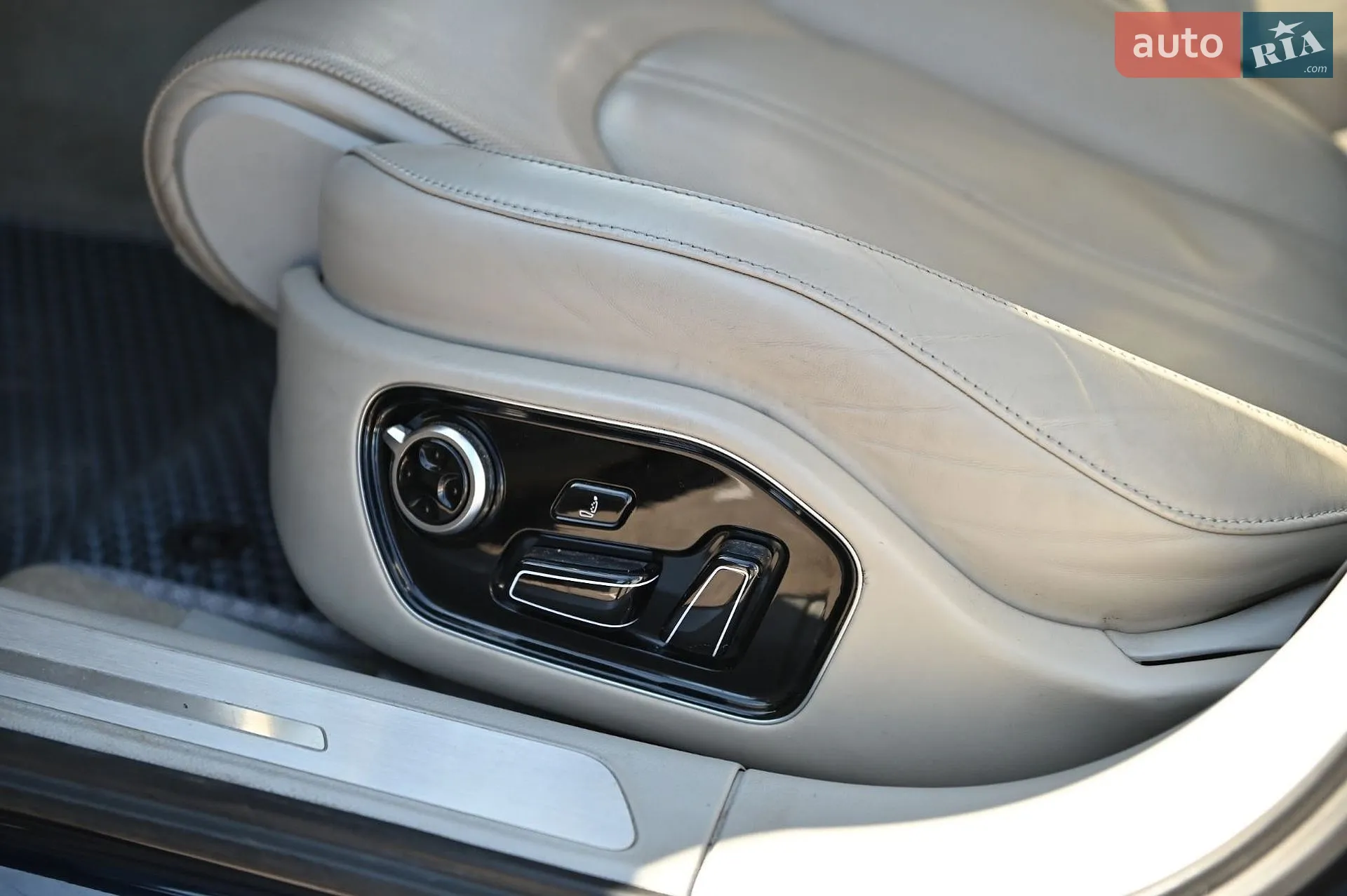 2010 Audi A8 - мініатюра 60