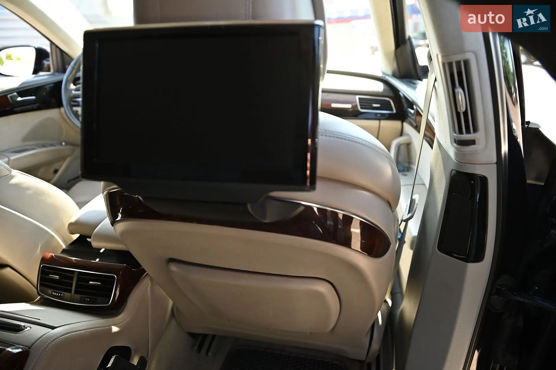 2010 Audi A8 - мініатюра 65