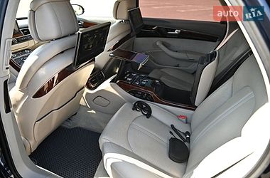 Седан Audi A8 2010 в Ровно