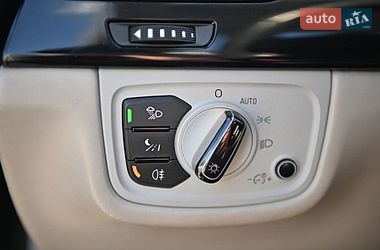 Седан Audi A8 2010 в Ровно
