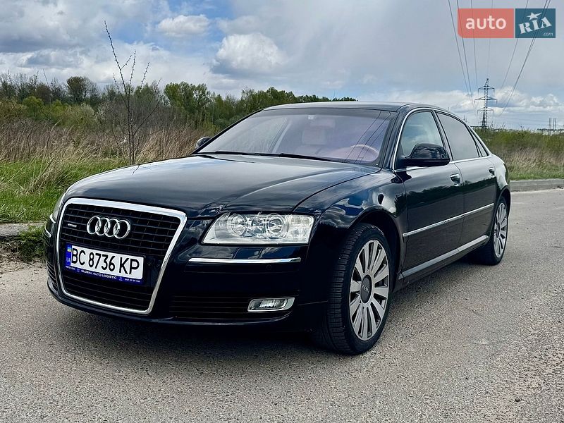 Седан Audi A8 2009 в Львове