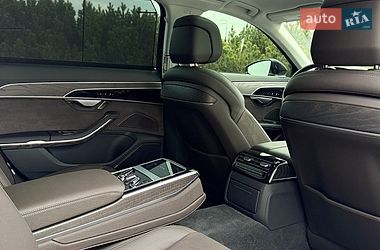 Седан Audi A8 2022 в Киеве