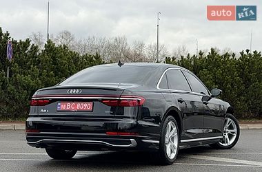Седан Audi A8 2022 в Киеве