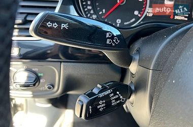 Седан Audi A8 2012 в Львові