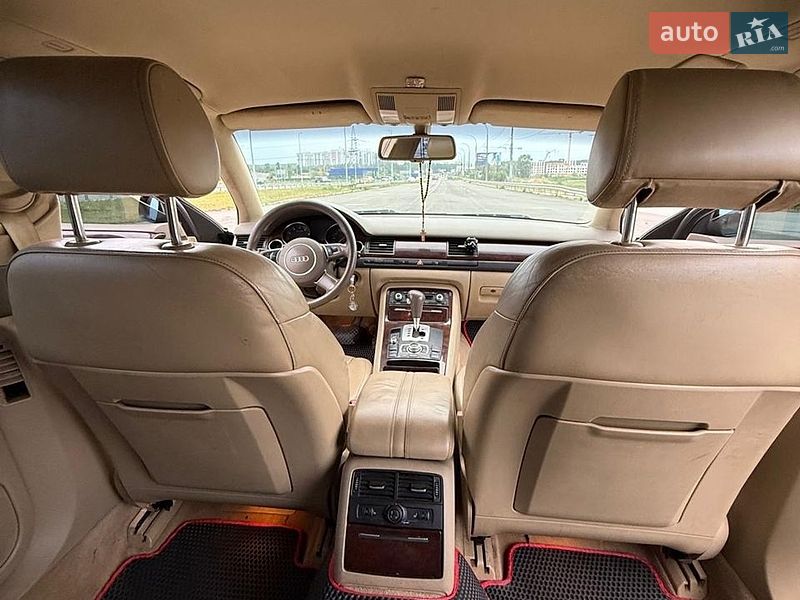 Седан Audi A8 2004 в Ирпене