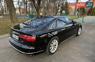 Седан Audi A8 2014 в Виннице