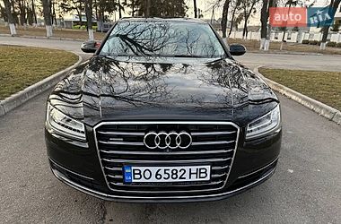 Седан Audi A8 2014 в Виннице