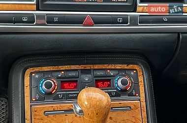 Седан Audi A8 2005 в Нежине