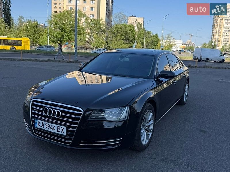 Седан Audi A8 2012 в Киеве