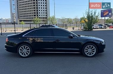Седан Audi A8 2012 в Киеве