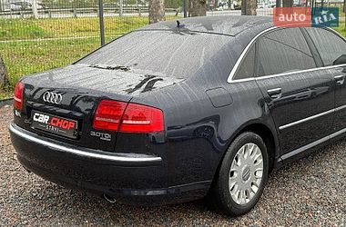 Седан Audi A8 2009 в Стрию