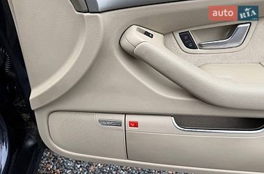 Седан Audi A8 2009 в Стрию