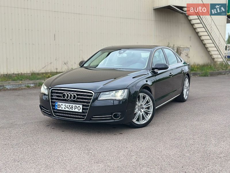 Седан Audi A8 2013 в Львове