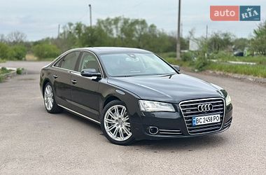 Седан Audi A8 2013 в Львове