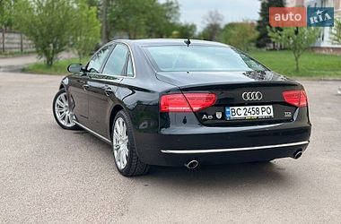 Седан Audi A8 2013 в Львове