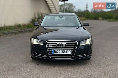 Седан Audi A8 2013 в Львове