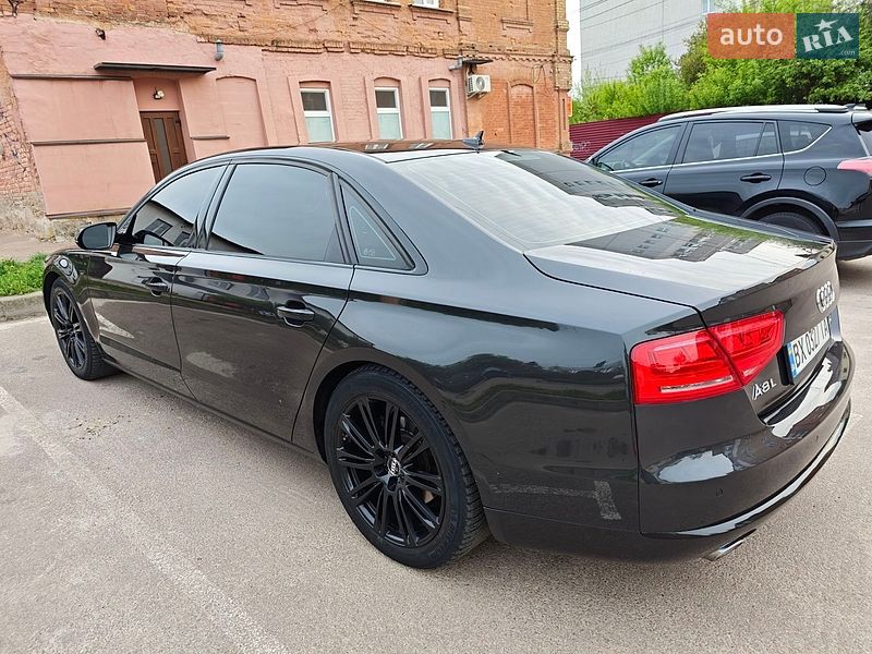Седан Audi A8 2013 в Бердичеве