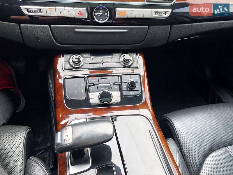 Седан Audi A8 2013 в Бердичеве
