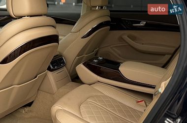 Седан Audi A8 2013 в Днепре