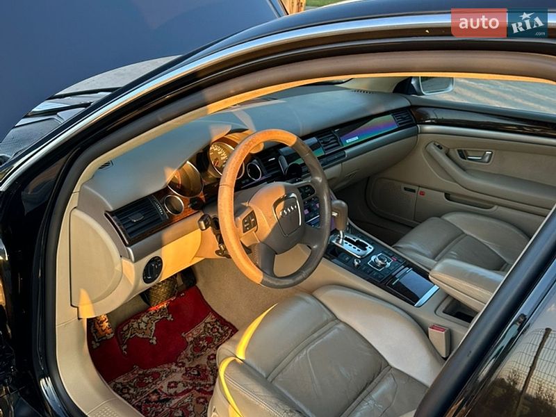 Седан Audi A8 2006 в Тячеве