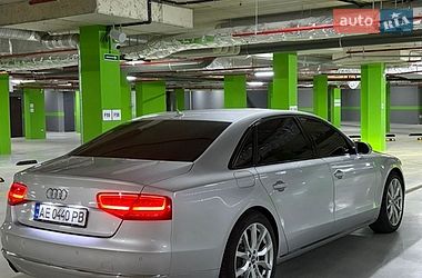 Седан Audi A8 2012 в Одесі