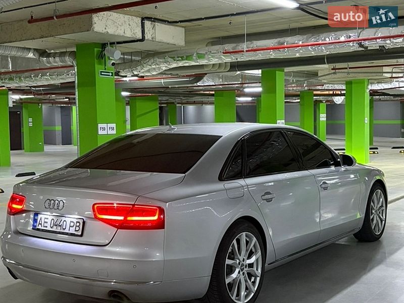 Audi A8 2012