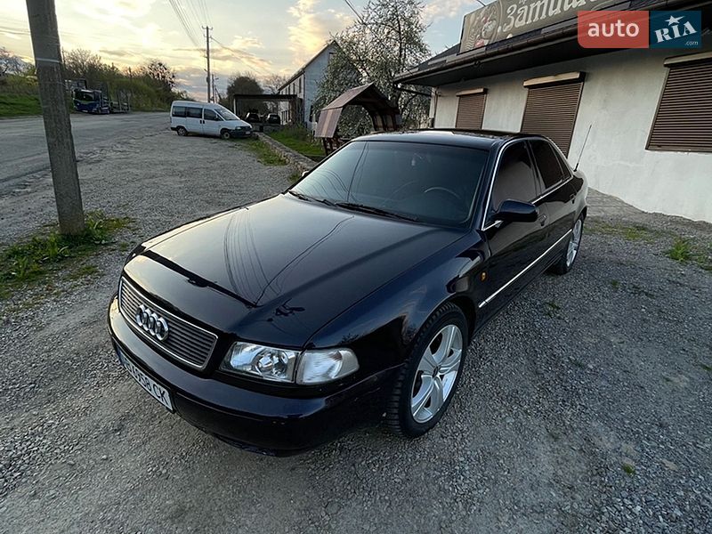 Седан Audi A8 1998 в Мурованых Куриловцах