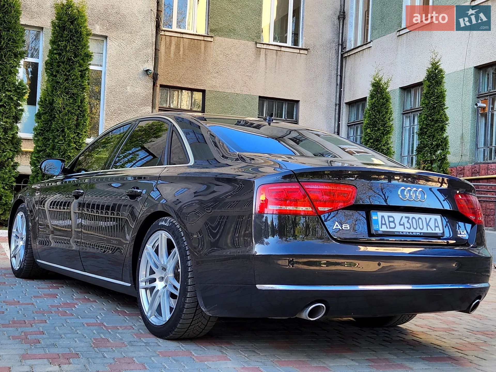 2010 Audi A8 - мініатюра 10