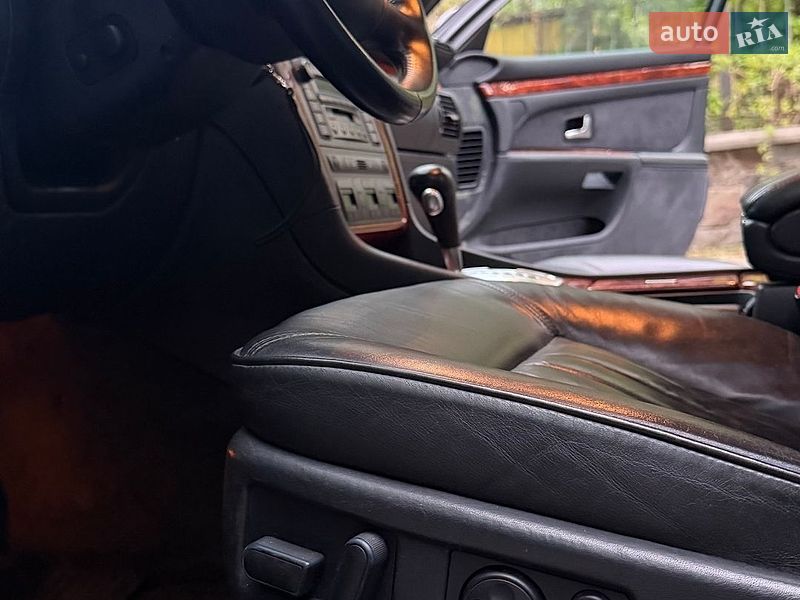 Седан Audi A8 2001 в Києві