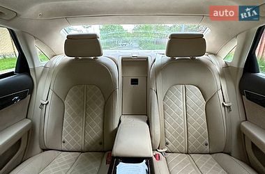 Седан Audi A8 2013 в Днепре