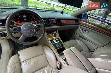 Седан Audi A8 2004 в Прилуках